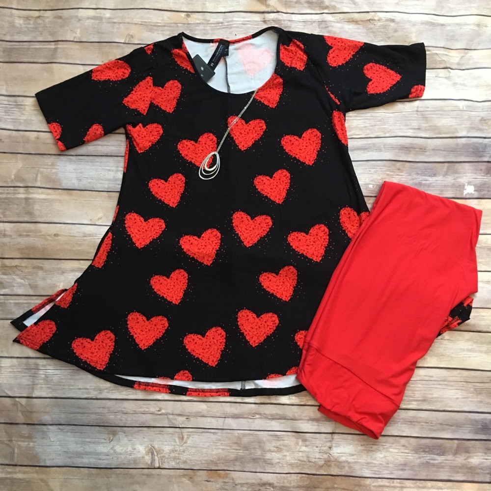 🎉 Heart Baby Doll Perfect Tee (M)